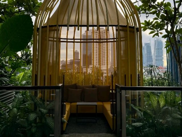 Sleep in a Sky Garden – My Eco-Luxury Stay at PARKROYAL COLLECTION Pickering