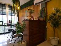 Cafele Cafe 304ร้านคาเฟ่สีเหลืองน่ารัก