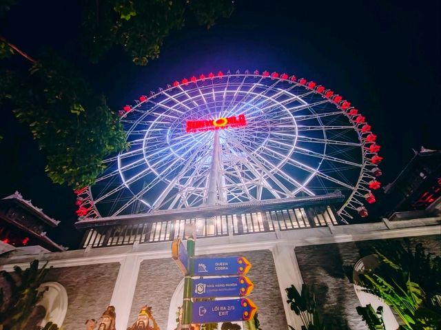 พาเที่ยวสวนสนุกในเมืองดานัง ที่ Downtown Danang