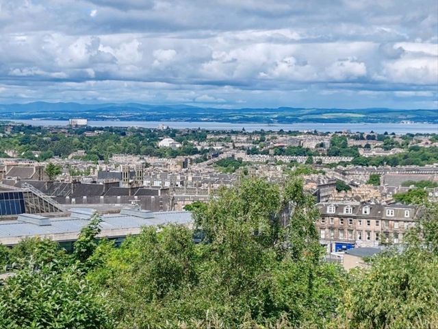 Calton Hill: Edinburgh's Panoramic Jewel
