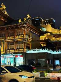 Thousand years old temple in the modern city🛕