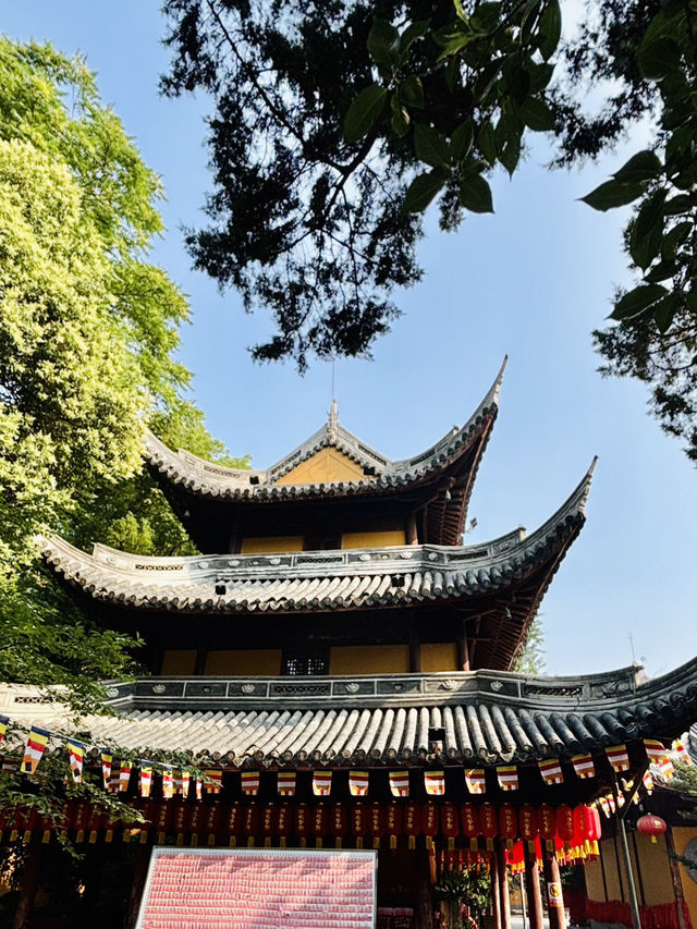 Shanghai's Oldest and Most Majestic Buddhist Sanctuary