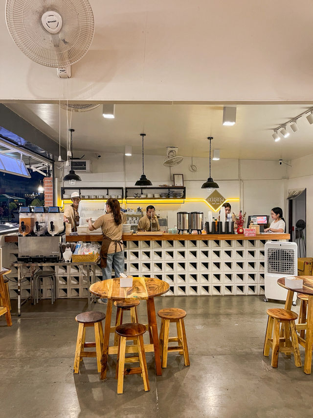 🍞🥛เจริญกรุง โทสต์-นมสด สาขาสุรินทร์ – 