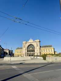 THE STORY BEHIND BRATISLAVA’S GÁBOR BAROSS STATUE!