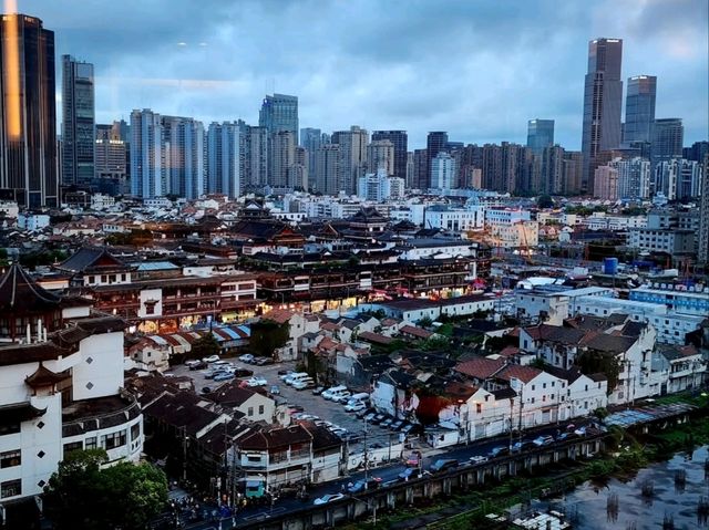 Solid Stay Near the Yu Garden and More Solid Stay Near the Yu Garden and More