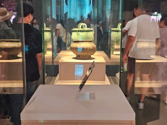 "A Fascinating Journey Through Jiangxi’s History 🏺📚"