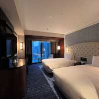 🌆 Hilton Yokohama – Modern Luxury by the Bay 🌊✨