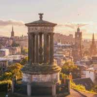 Beautifull location with a stunning 360⁰ view of the city of Edinburgh. It's a bit of a climb to get up there