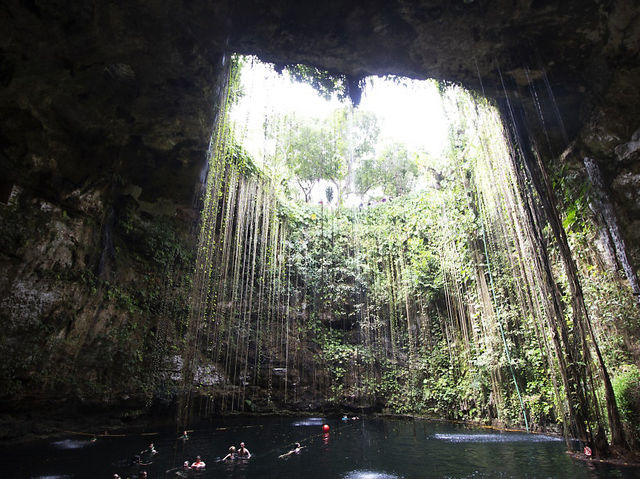 💦 환상의 천연수영장 익킬 세노테(Ik Kil Cenote) 여행 가이드