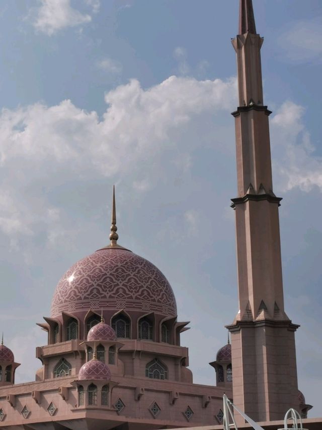 🌸 Masjid Putra มัสยิดสีชมพูแห่งปุตราจายา 🌸 🌸 Masjid Putra มัสยิดสีชมพูแห่งปุตราจายา 🌸