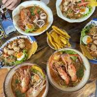 ก๋วยเตี๋ยวต้มยำน้ำข้นให้รีบตัก