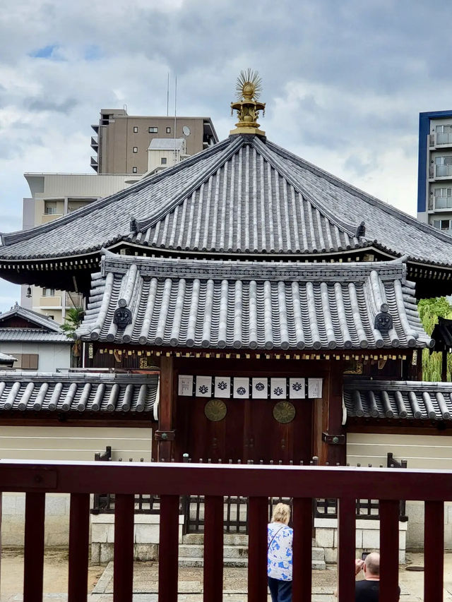 สัมผัสความสงบ 1,500 ปีที่โอซาก้า ⛩️✨