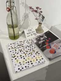 【パリで最もお洒落な本屋”Ofr.paris ”】