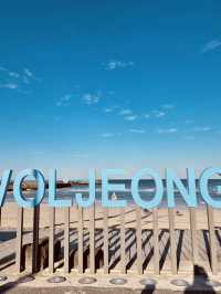 Iconic Photo Spots and Clear, Shallow Water