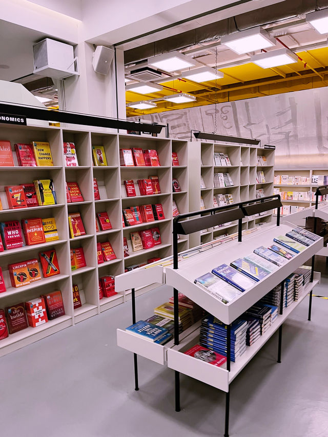 BookXcess LaLaport: A Must-Visit Book Haven with a Twist
