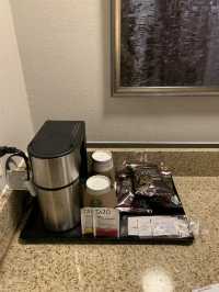 芝加哥機場旁轉機住宿！Sheraton Suites體驗