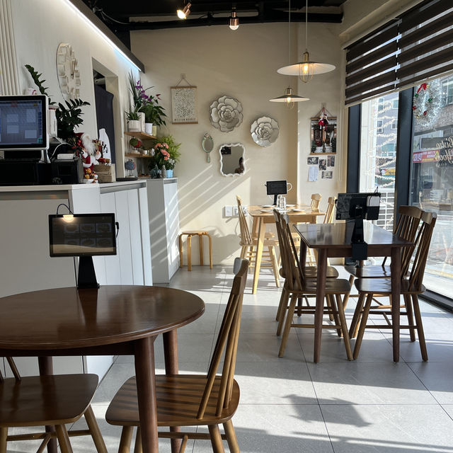 청주 동남지구 데이트하기 좋은 브런치카페, 비스트로윤😽