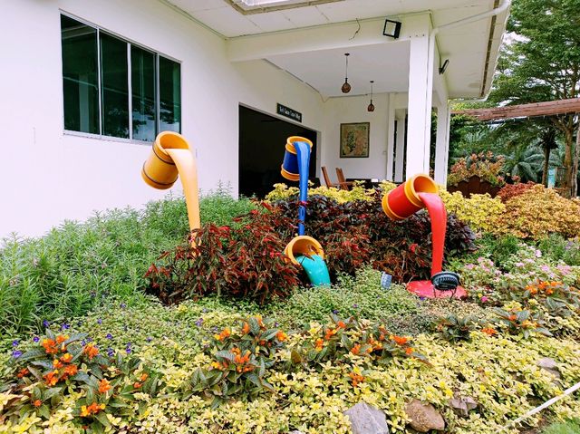 A Cocoa Village Garden Escape