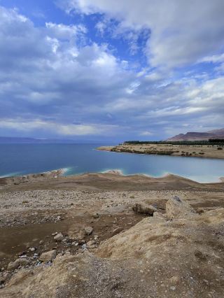 Exploring the Crystal Wonders of Dead Sea Salt