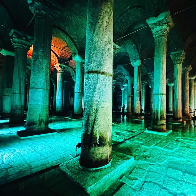 ［イスタンブール】神秘的な地下宮殿🇹🇷