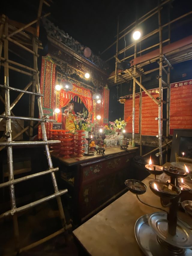 One of Hong Kong’s most famous urban temples⛩️