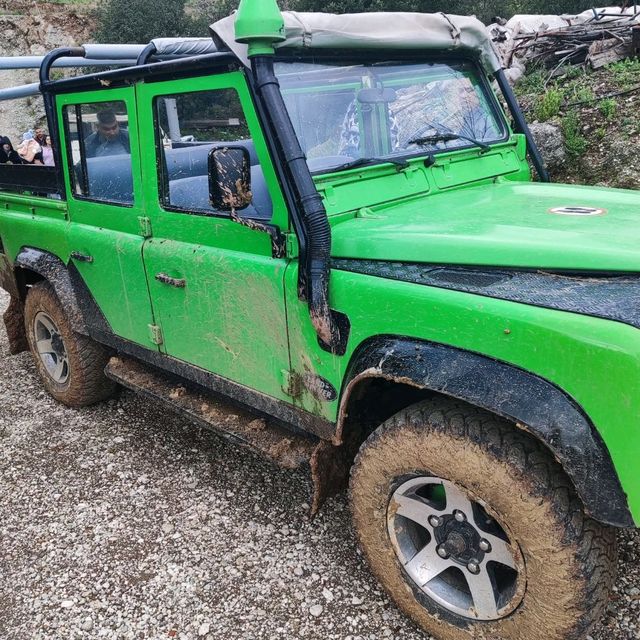 Jeep Safari 