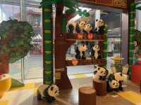 Half-Day Chengdu Itinerary: Taikoo Li, Da Ci Temple, Bian Lian Show & LEGO Flagship