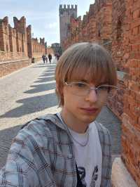 Historic castle in the heart of Verona with a medieval walking bridge