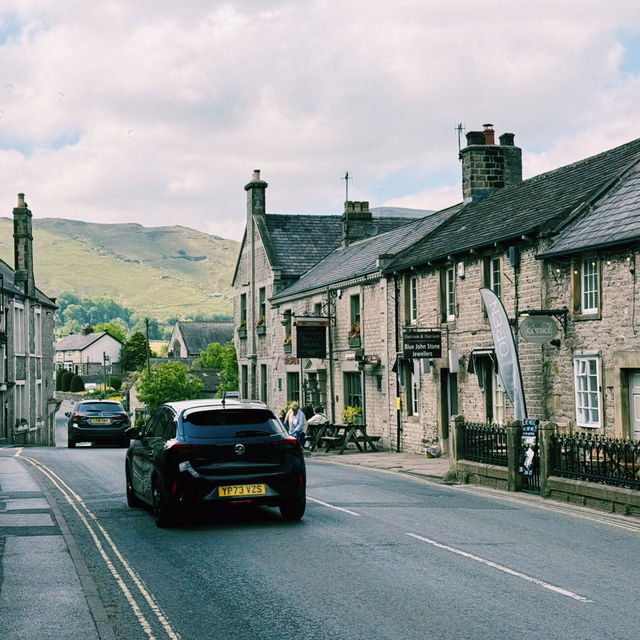 Manchester to Castleton: Gateway to the Peaks & Caves 🏰⛰️