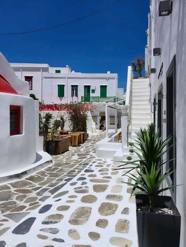 Mykonos: The Glamorous Jewel of the Aegean