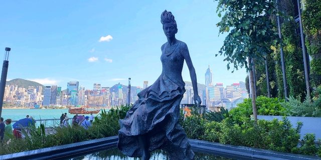 🌟✨ Walk Among the Stars at Hong Kong’s Avenue of Stars 🇭🇰🎥