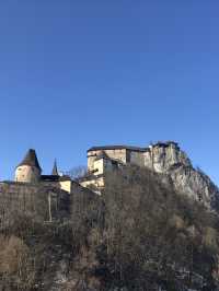 🏰 Orava Castle: Majestic Fortress Above the River