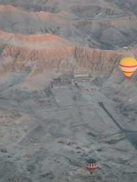 카르나크 신전, 영원의 대회랑 속으로 