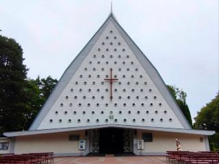 Władysławowo’s Modernist Marvel: Don’t Miss This Iconic Church! 🇵🇱⛪