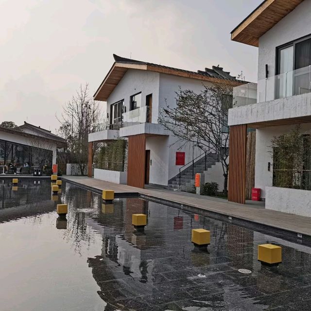 Relaxing escapade outside Chengdu 🇨🇳