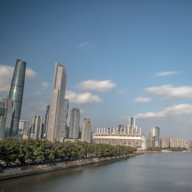 Gigantic Guangzhou Skyscrapers!