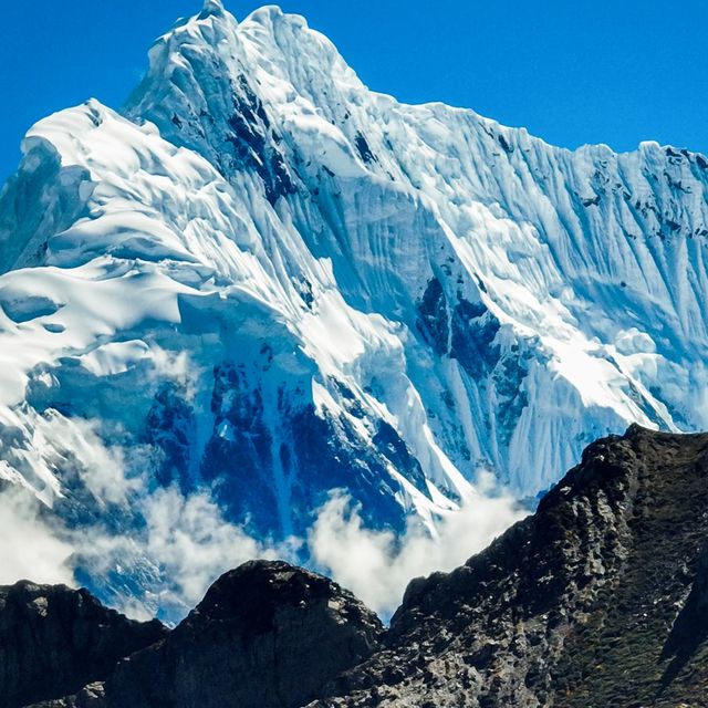 這是被稱為世界最美的雪山||梅裡雪山