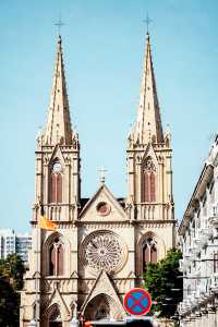 廣州聖心大教堂，精妙絕倫，與法國巴黎聖母院相媲美