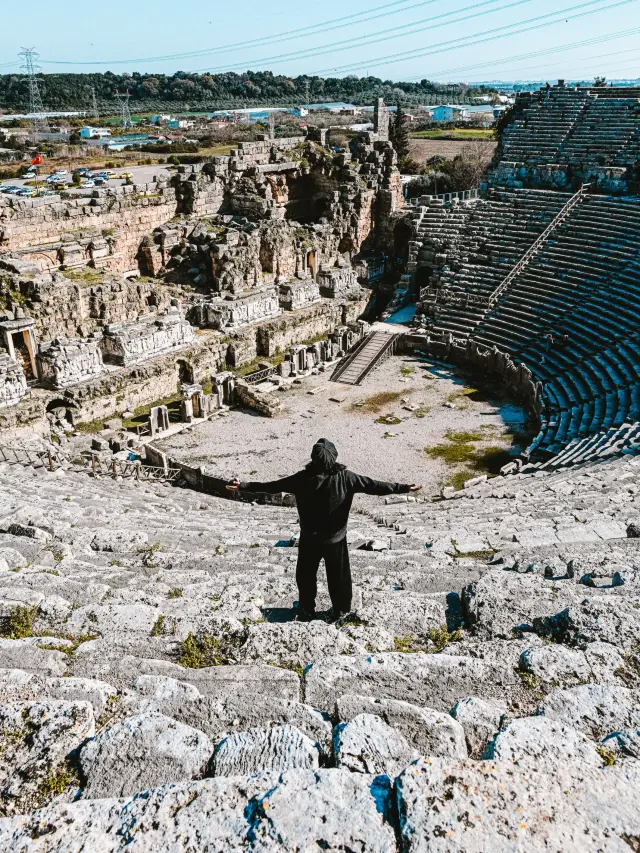 Spring Travel in Turkey | Perge Ancient City is a Must-Visit