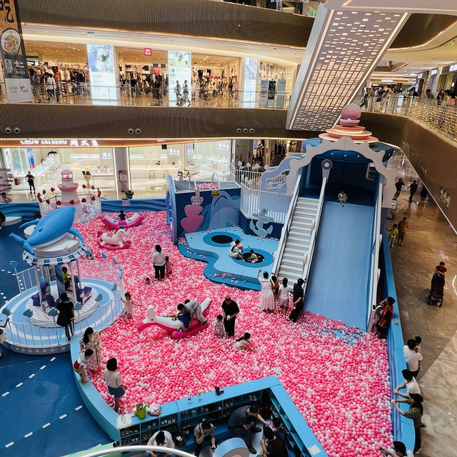 逛逛光明藍鯨世界