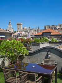 🏰✨ Avignon's Finest: Historic Charm Meets Modern Luxury 🌟