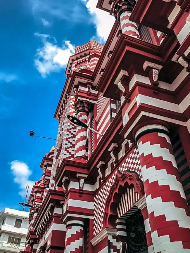 🌟 Colombo's Coastal Comfort: Hilton Colombo Revealed 🌟