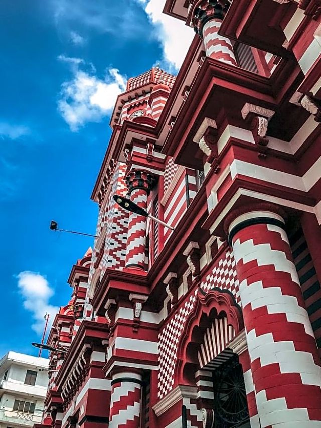 🌟 Colombo's Coastal Comfort: Hilton Colombo Revealed 🌟
