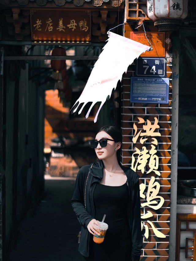 泉州西街 拍到人生照片。