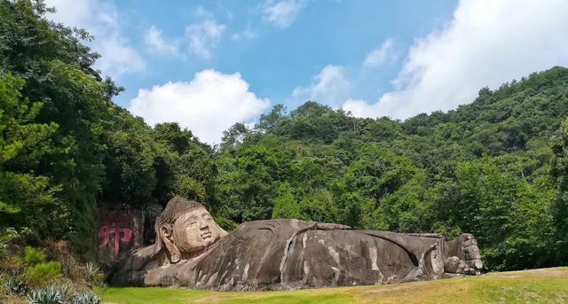 金山卧佛:沙縣淘金山的千年守候。 金山卧佛:沙縣淘金山的千年守候。