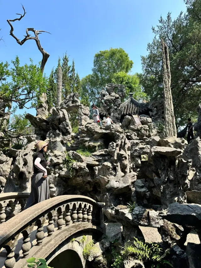 Where is the best place to travel in October? 