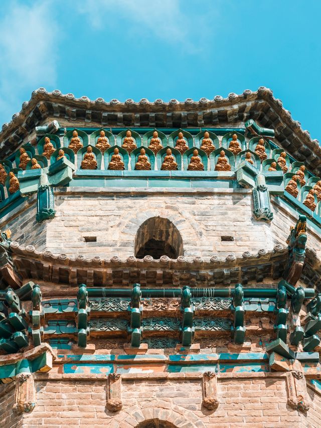 山西真厲害，田裡竟能長出國寶琉璃塔。