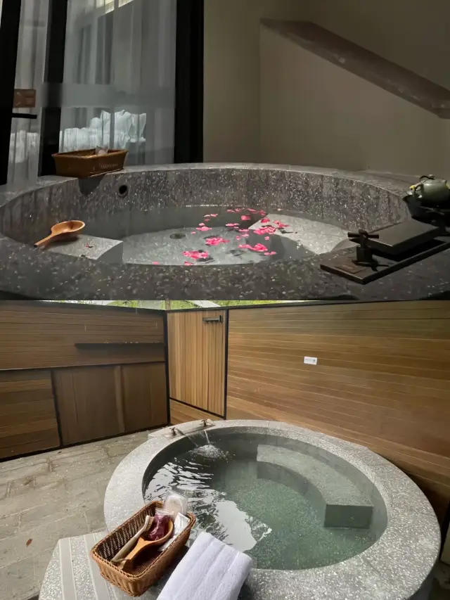 Dongqian Lake! A private hot spring hotel with a great atmosphere! I love it! !