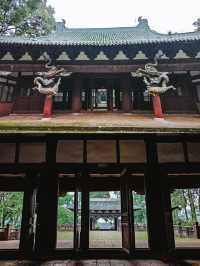 峨眉山最美湖景溫泉，還能眺望峨眉山金頂。
