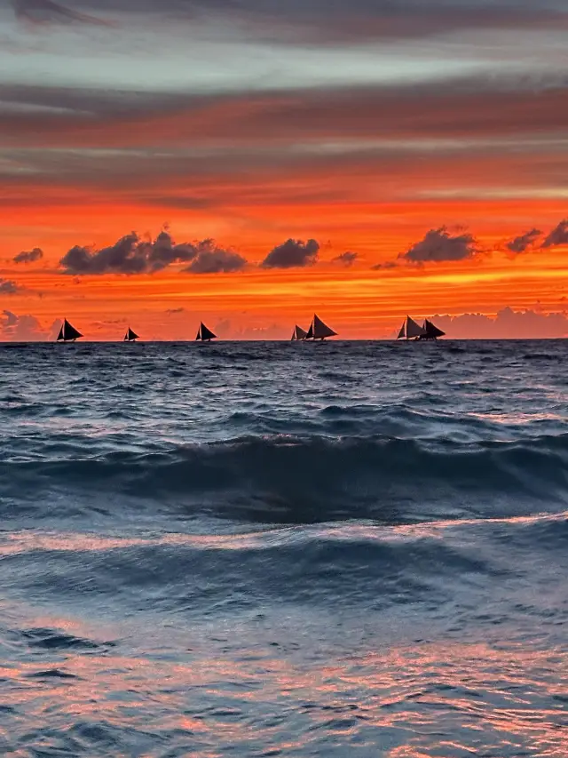 Ngắm cảnh hoàng hôn tuyệt đẹp ở Boracay.